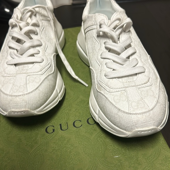 Supreme White Gucci Ryton Sneakers. - Picture 8 of 12